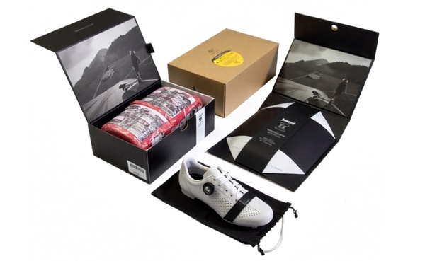 Caja de packaging deportivo reutilizable, tipo 3D